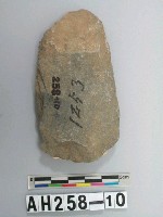 藏品(打製石斧)的圖片